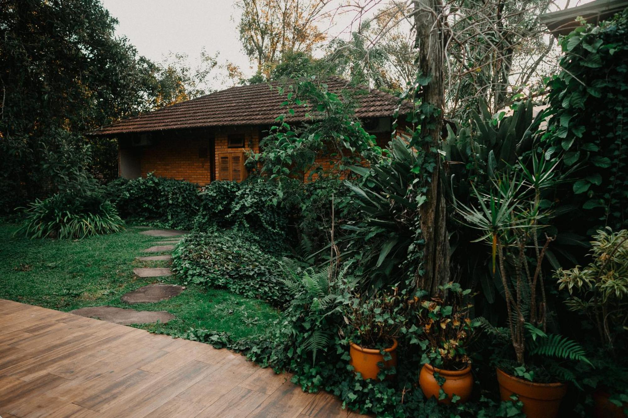 Suite,1556525368:JPEG